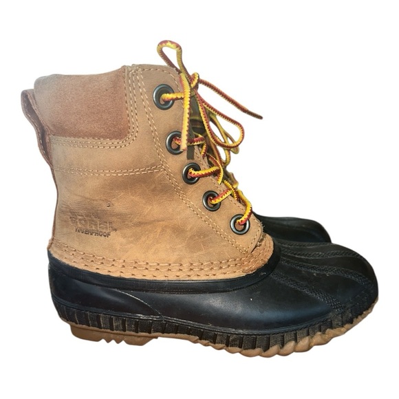 Kids' Sorel for crewcuts Cheyanne II lace-up boots size 1 - Picture 1 of 11